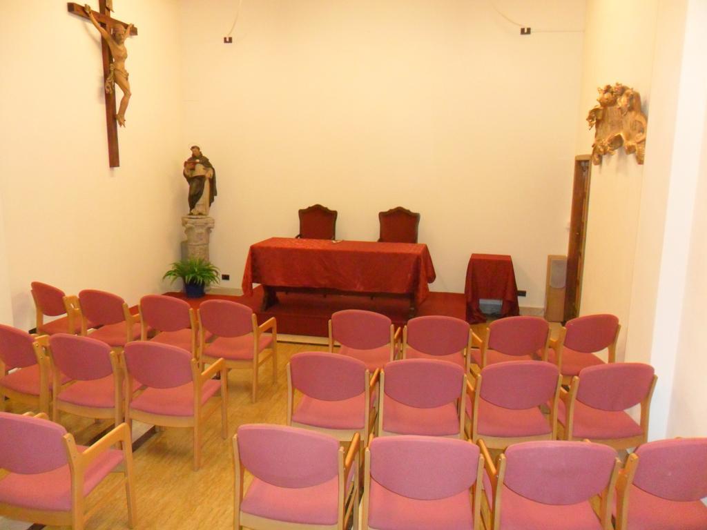 Ospitalita San Tommaso D'Aquino Hotel Bologna Bagian luar foto