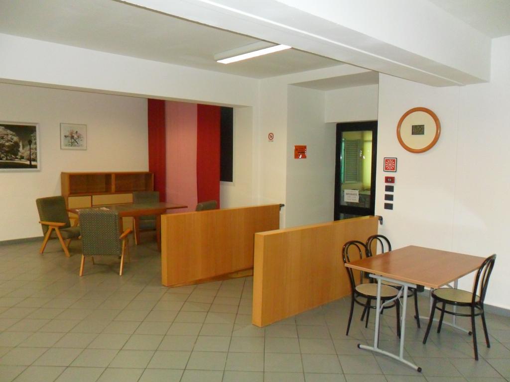 Ospitalita San Tommaso D'Aquino Hotel Bologna Bagian luar foto