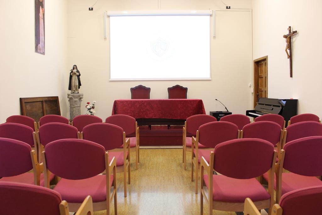 Ospitalita San Tommaso D'Aquino Hotel Bologna Bagian luar foto